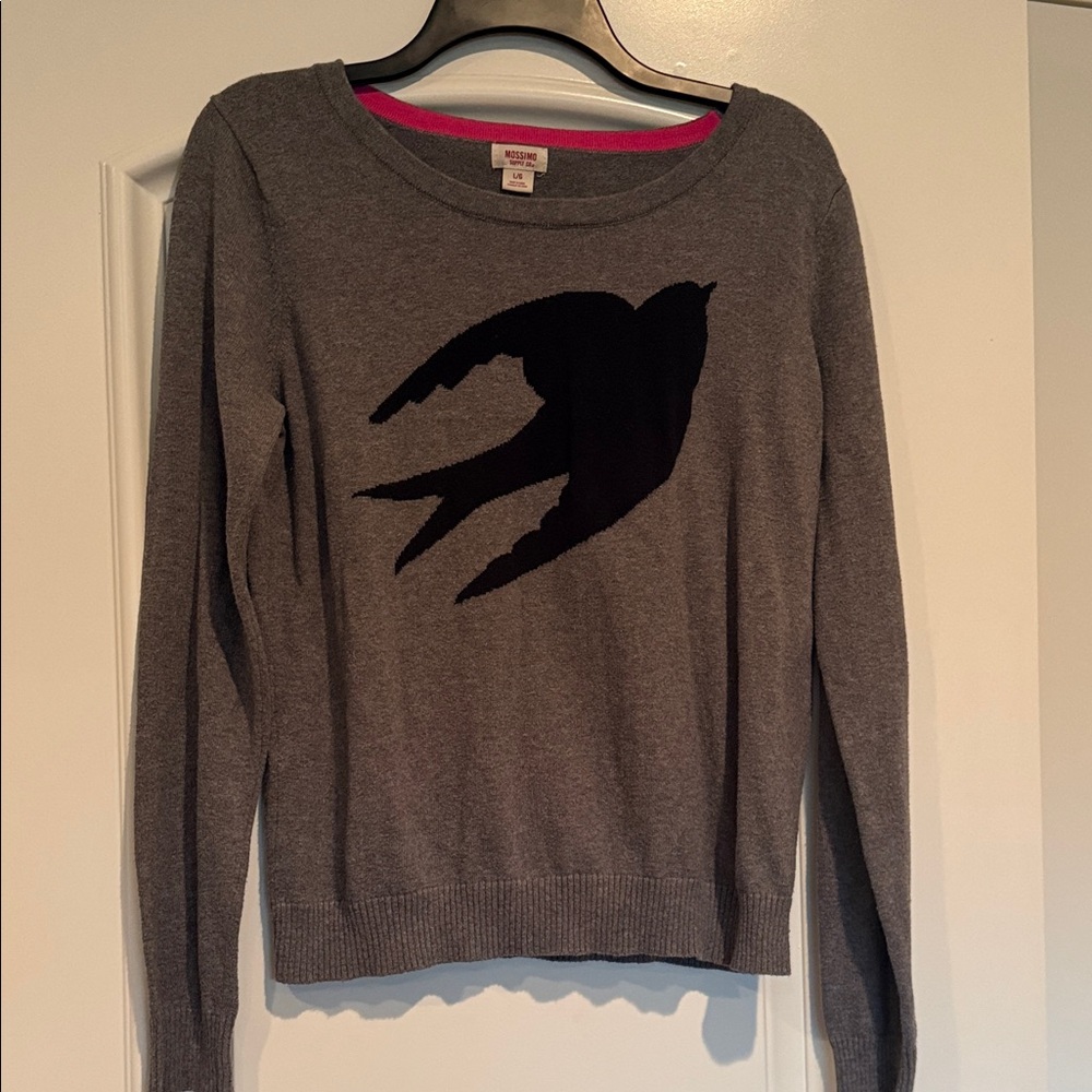 Mossimo Supply Co. Cute Gray Sweater with Black Bird Sparrow 🐦‍⬛ Design